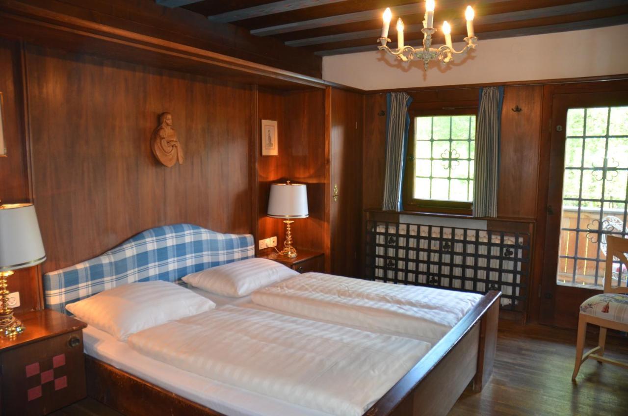 Schloss Muenichau 3*